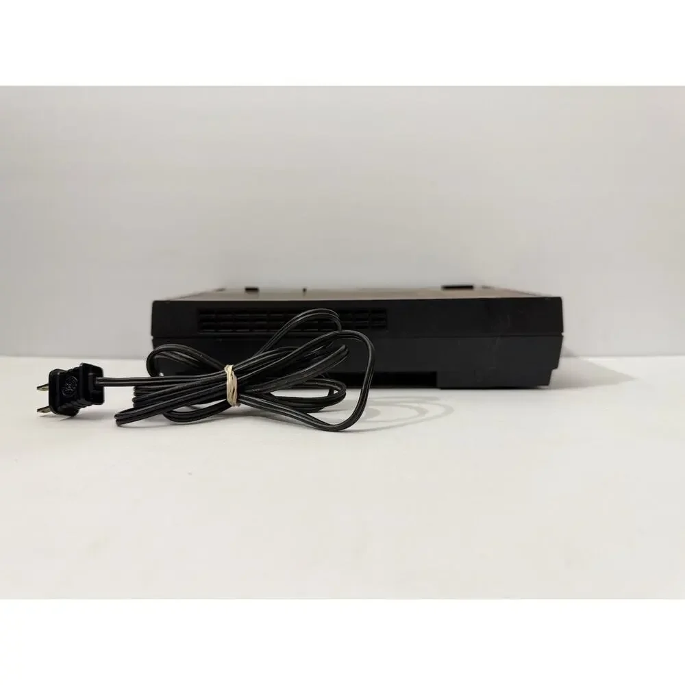 GE General Electric AM FM Alarm Clock Radio Woodgrain Vintage Tested Working!
